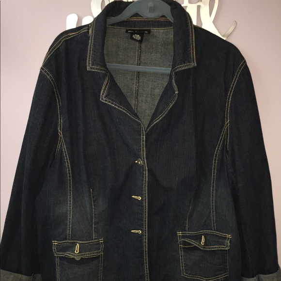 Jackets & Blazers - Jacket